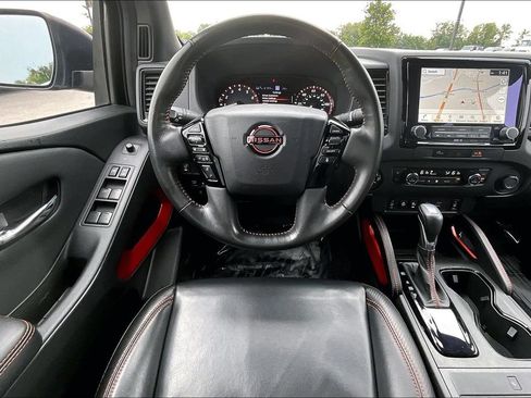 Used 2023 Nissan Frontier PRO-4X w/ Pro-4X Premium Package AWD/4WD image 11
