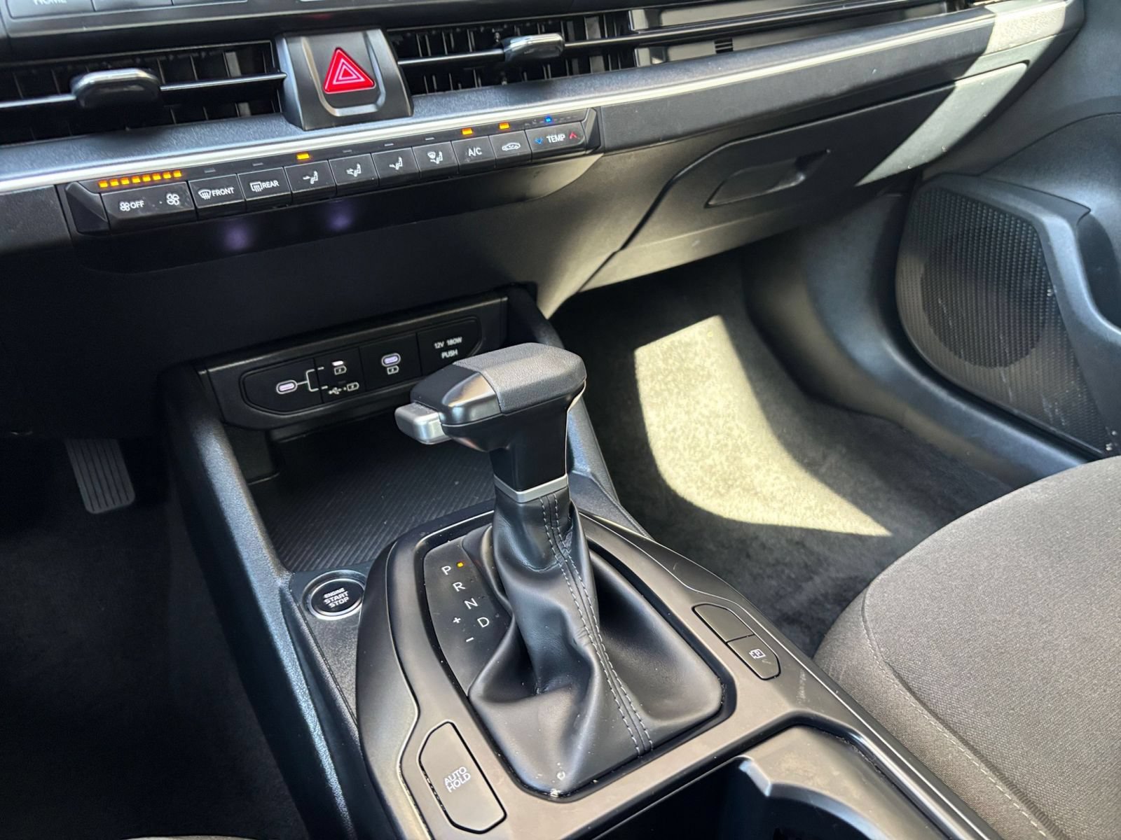 Used 2026 Kia K4 FWD image 40