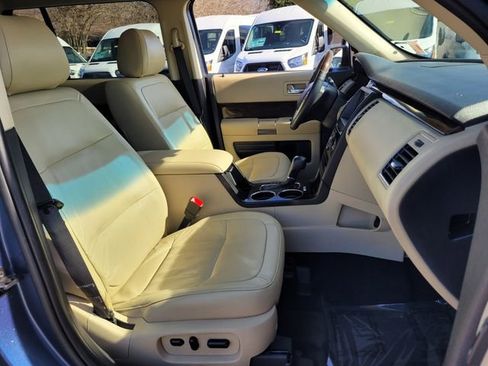 Certified 2018 Ford Flex Limited w/ Equipment Group 301A image 19