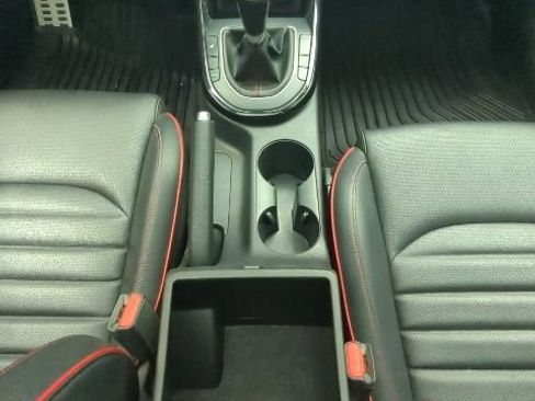 Used 2022 Kia Forte GT image 22