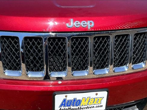 Used 2013 Jeep Grand Cherokee Overland AWD/4WD image 37
