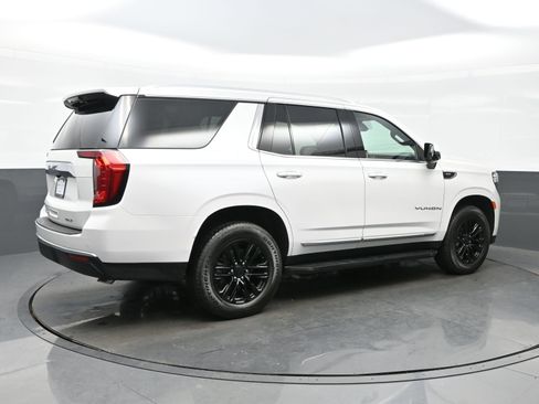 Used 2021 GMC Yukon SLT w/ SLT Premium Package image 6
