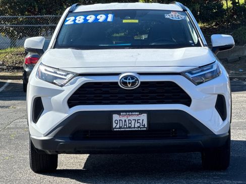Used 2022 Toyota RAV4 XLE image 10