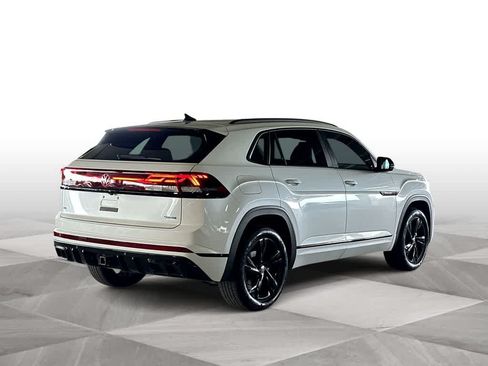 Used 2025 Volkswagen Atlas Cross Sport SEL R-Line AWD/4WD image 8