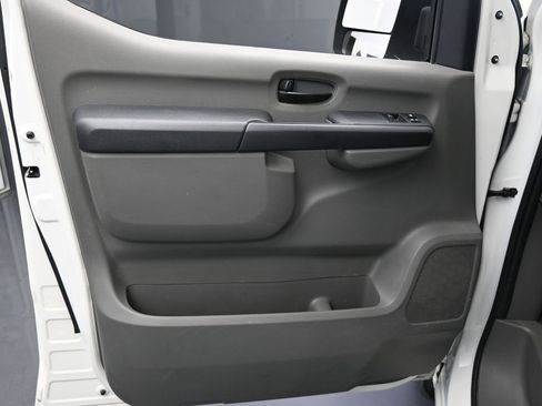 Used 2020 Nissan NV 1500 S image 12