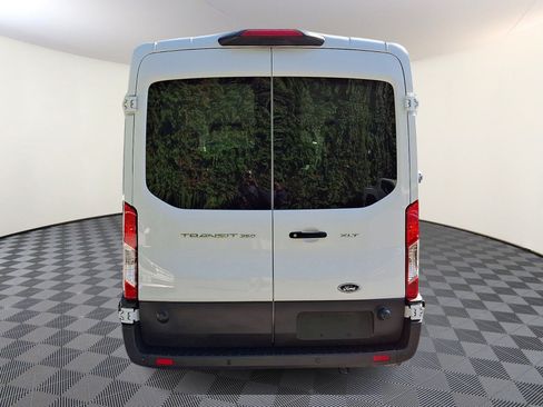 Used 2024 Ford Transit 350 XLT RWD image 5