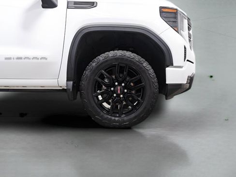 Used 2024 GMC Sierra 1500 Pro w/ Graphite Edition AWD/4WD image 7