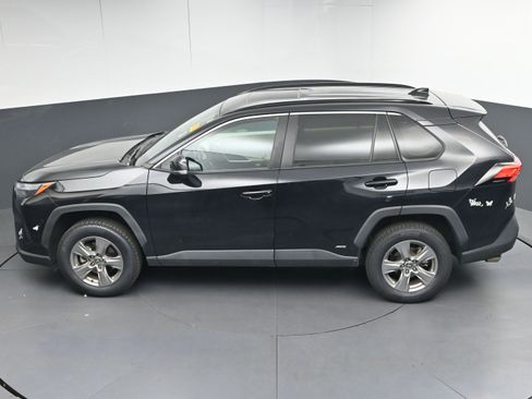 Certified 2022 Toyota RAV4 XLE image 35