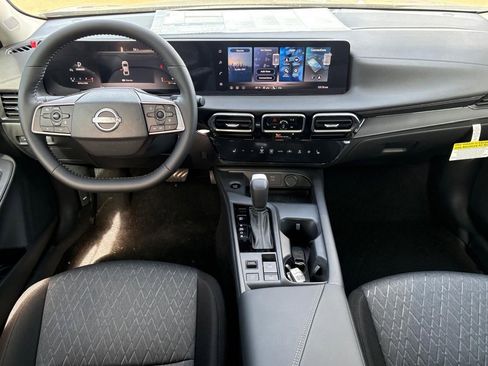 New 2026 Nissan Sentra SV FWD image 9