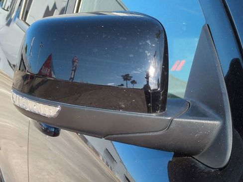 Used 2024 Dodge Durango GT image 12