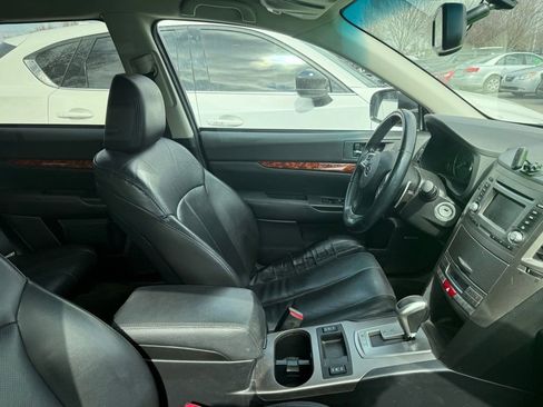 Used 2012 Subaru Outback 2.5i Limited image 32
