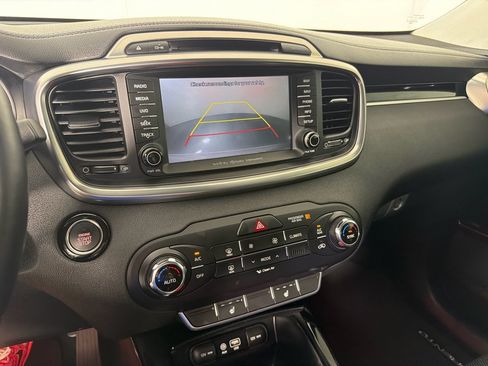Used 2017 Kia Sorento SX FWD image 17