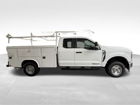 Used 2025 Ford F350 XL w/ XL Chrome Package AWD/4WD image 4