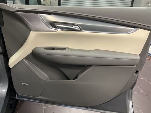 Certified 2023 Cadillac XT5 Premium Luxury image 11