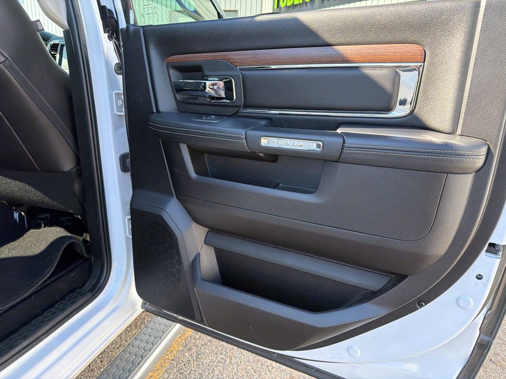 Used 2015 RAM 1500 Laramie w/ Convenience Group AWD/4WD image 32