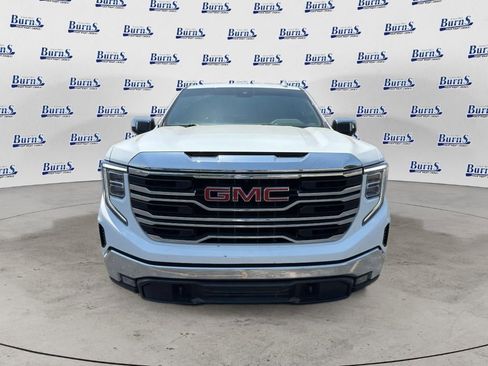 Used 2024 GMC Sierra 1500 SLT AWD/4WD image 2