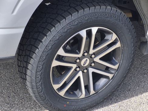 Used 2023 Ford F150 XL w/ STX Appearance Package RWD image 7