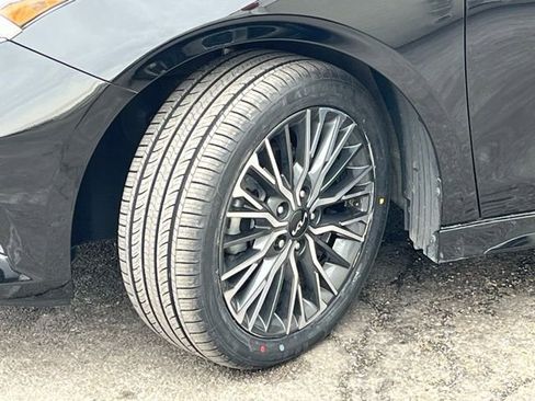 Certified 2024 Kia Forte GT-Line w/ GT-Line Premium Package image 3