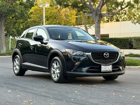 Used 2018 MAZDA CX-3 Sport FWD image 2
