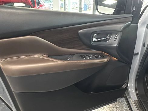 Used 2021 Nissan Murano Platinum w/ Cargo Package FWD image 21
