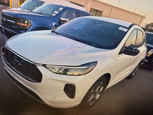 Used 2024 Ford Escape ST-Line w/ Tech Pack #1 FWD image 14