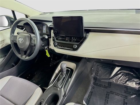 Used 2023 Toyota Corolla LE image 26