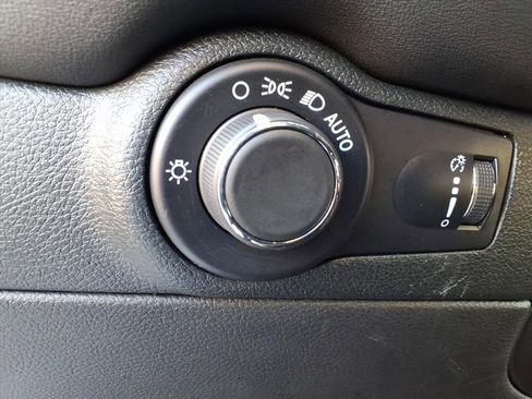 Certified 2024 Dodge Durango GT image 16