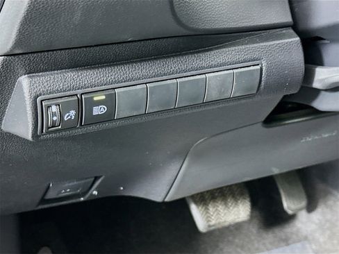 Certified 2022 Toyota Corolla SE image 10