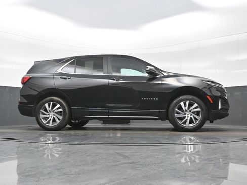 Used 2022 Chevrolet Equinox LT FWD image 33