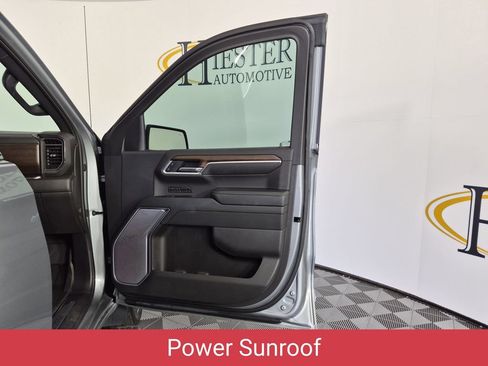 Used 2025 Chevrolet Silverado 1500 High Country AWD/4WD image 38
