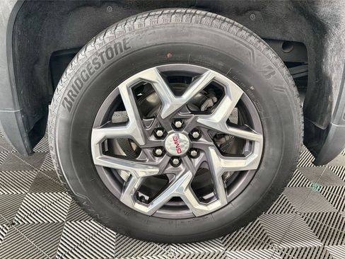 Used 2023 GMC Sierra 1500 SLT w/ SLT Convenience Package image 12