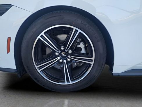 Used 2024 Ford Mustang Premium image 10