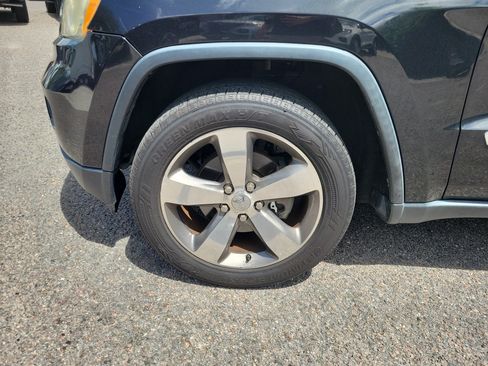 Used 2013 Jeep Grand Cherokee Laredo RWD image 6