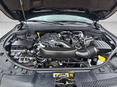 Used 2025 Dodge Durango GT AWD/4WD image 24