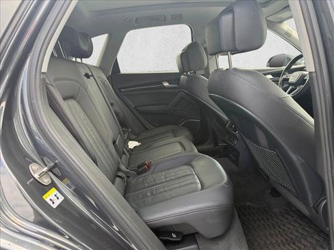 Used 2018 Audi Q5 2.0T Premium Plus w/ Premium Plus Package AWD/4WD image 12