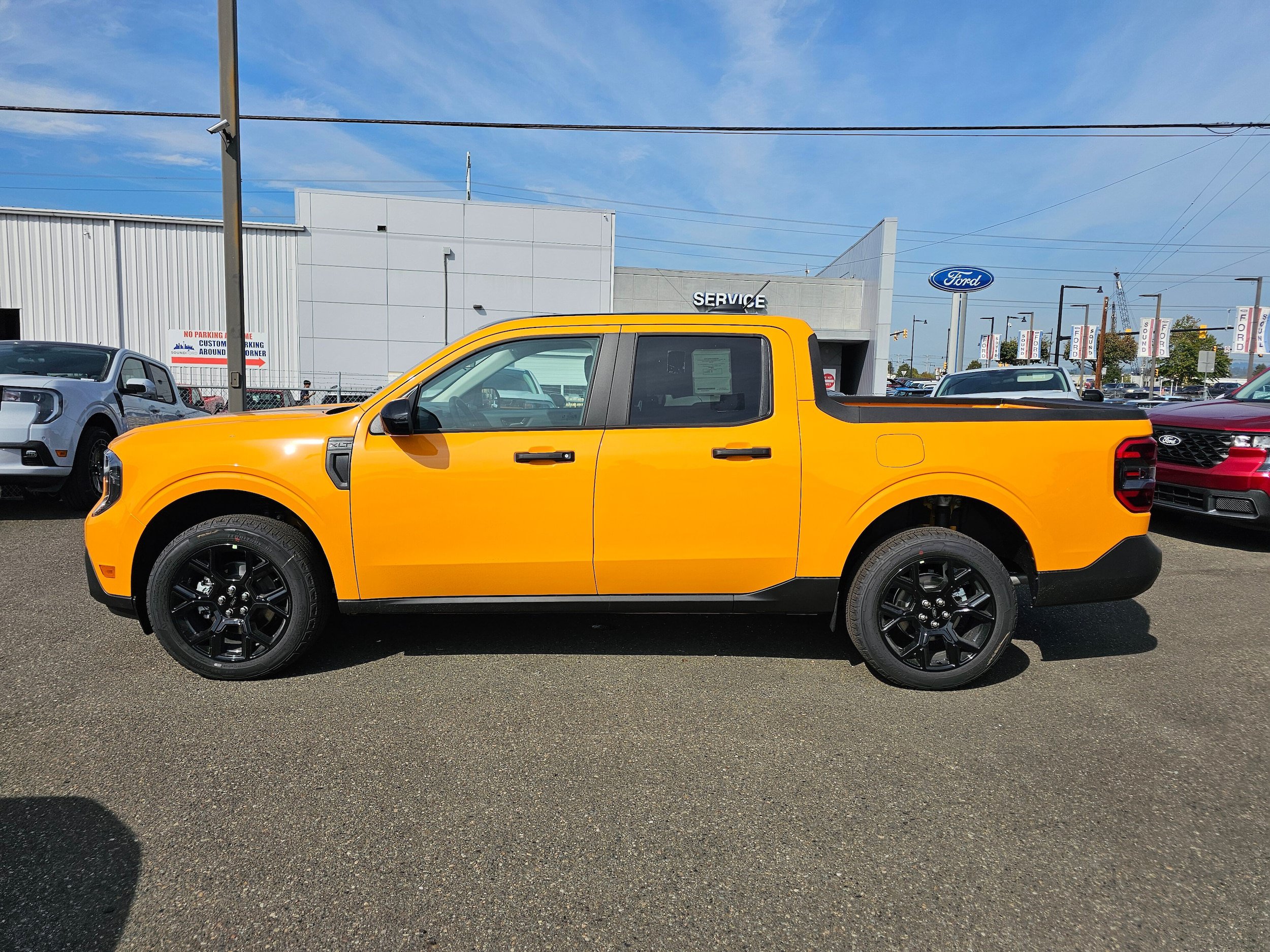 New 2026 Ford Maverick XLT w/ Equipment Group 301A AWD/4WD image 8