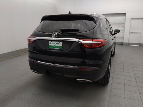 Used 2021 Buick Enclave Essence FWD image 7
