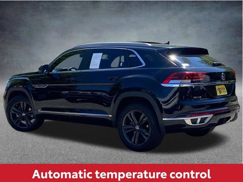 Used 2022 Volkswagen Atlas Cross Sport SEL R-Line AWD/4WD image 10