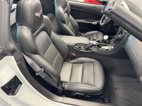 Used 2013 Chevrolet Corvette Grand Sport w/ 3LT Preferred Equipment Group RWD image 19