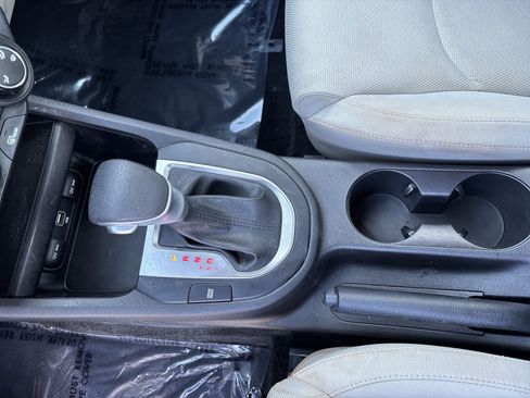 Used 2022 Kia Forte LXS FWD image 20