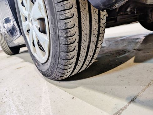 Used 2011 Toyota Corolla LE image 50