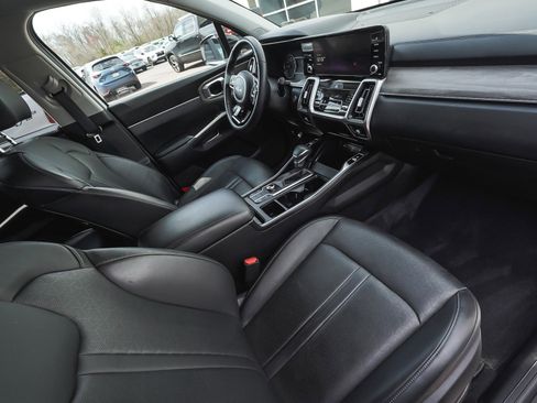 Used 2023 Kia Sorento S w/ Panoramic Sunroof Package AWD/4WD image 44