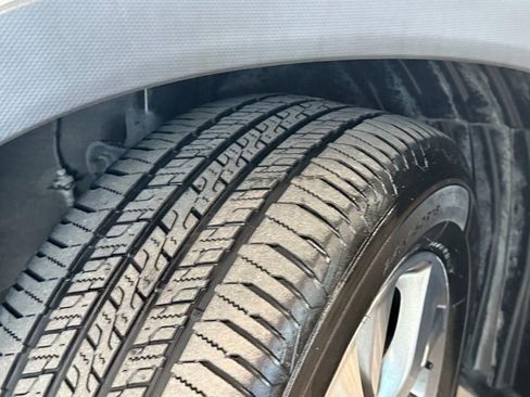 Used 2020 Subaru Ascent Premium w/ Convenience Package AWD/4WD image 20