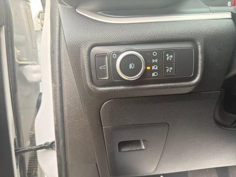 Used 2021 Ford Explorer XLT w/ Equipment Group 202A AWD/4WD image 11