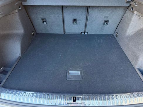 Used 2024 Audi Q3 2.0T Premium Plus w/ Premium Plus Package image 21