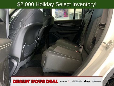 New 2025 Jeep Grand Cherokee Laredo X image 35