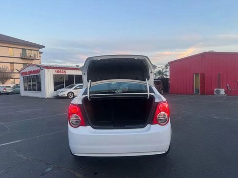 Used 2013 Chevrolet Sonic LTZ FWD image 7