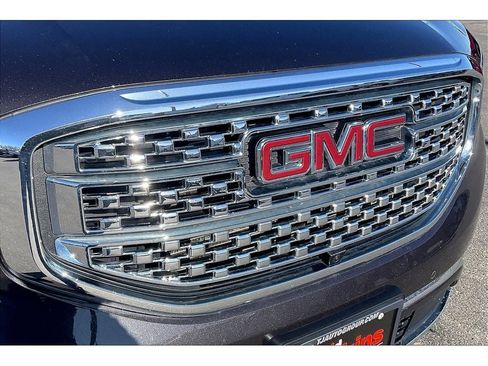 Used 2019 GMC Acadia Denali w/ Technology Package image 31