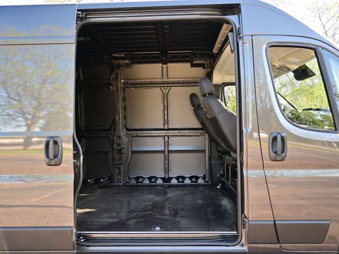 New 2026 RAM ProMaster 2500 FWD image 18