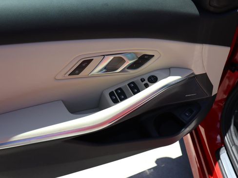 Used 2024 BMW 330i xDrive Sedan image 16